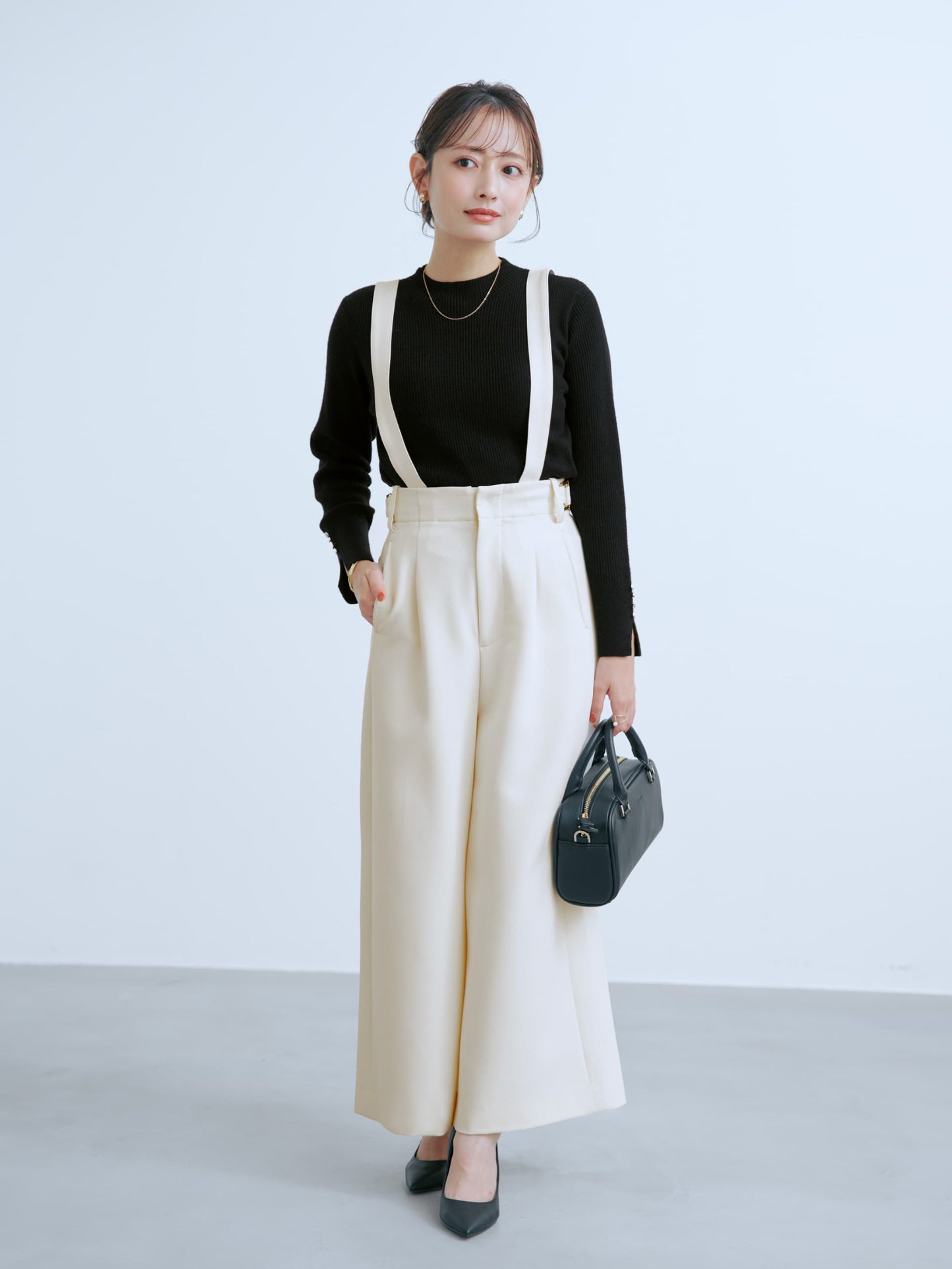 149cm | B:77 W:60 H:83 股下:68.5 | regular-XS着用