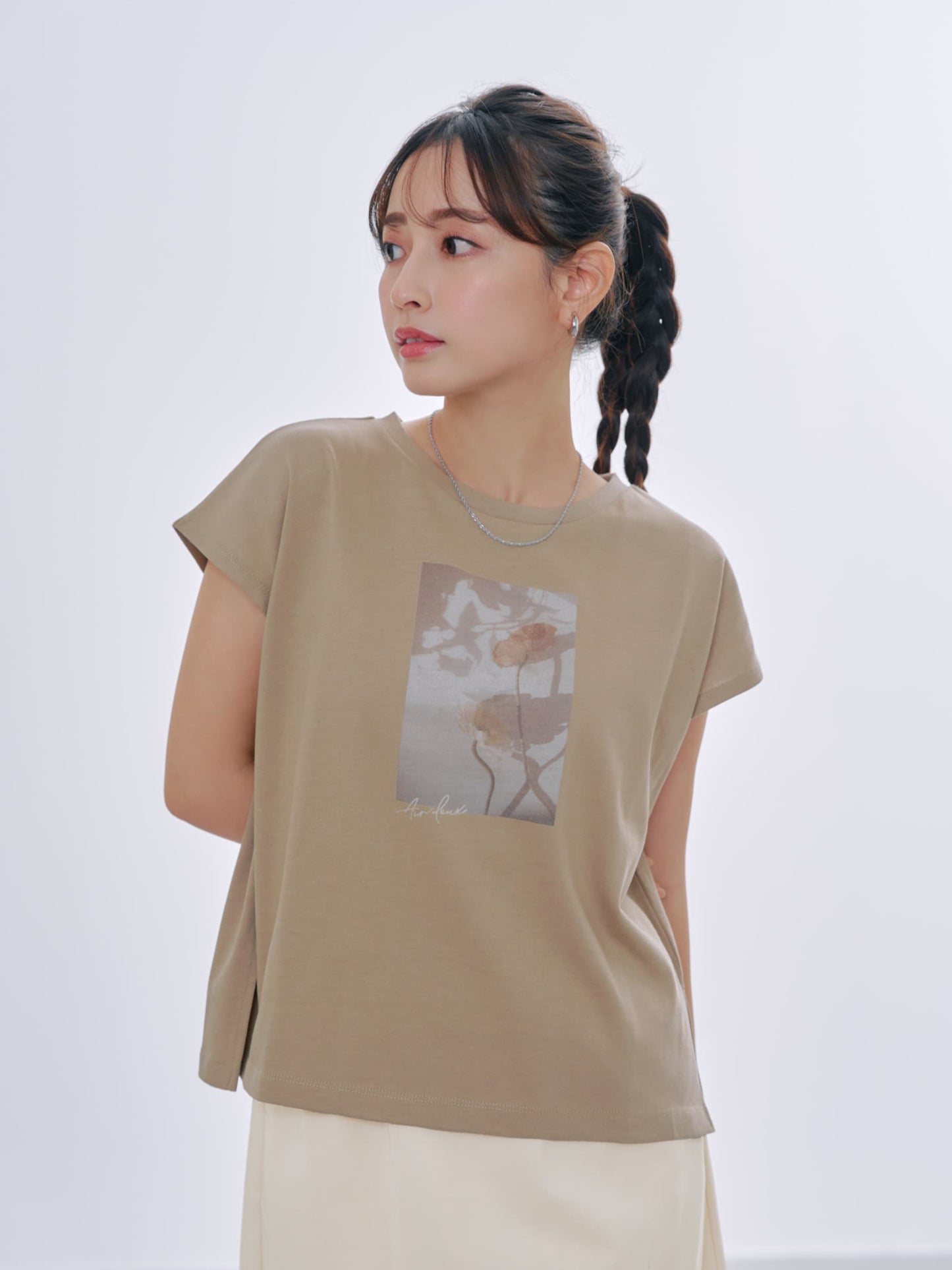 149cm | B:77 W:60 H:83 股下:68.5 | ワンサイズ着用