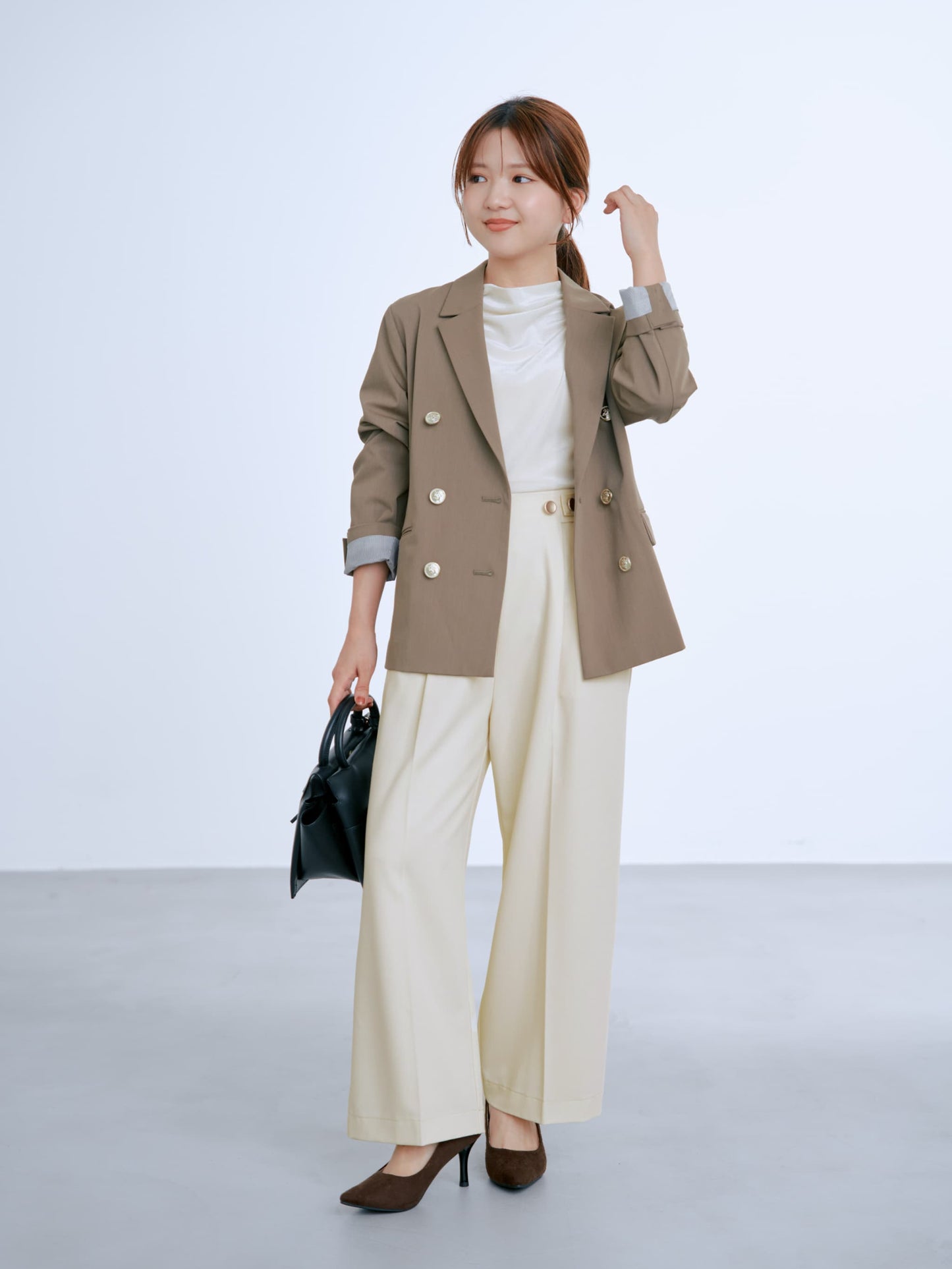 143cm | B:73 W:60 H:81 股下:65  | ワンサイズ着用