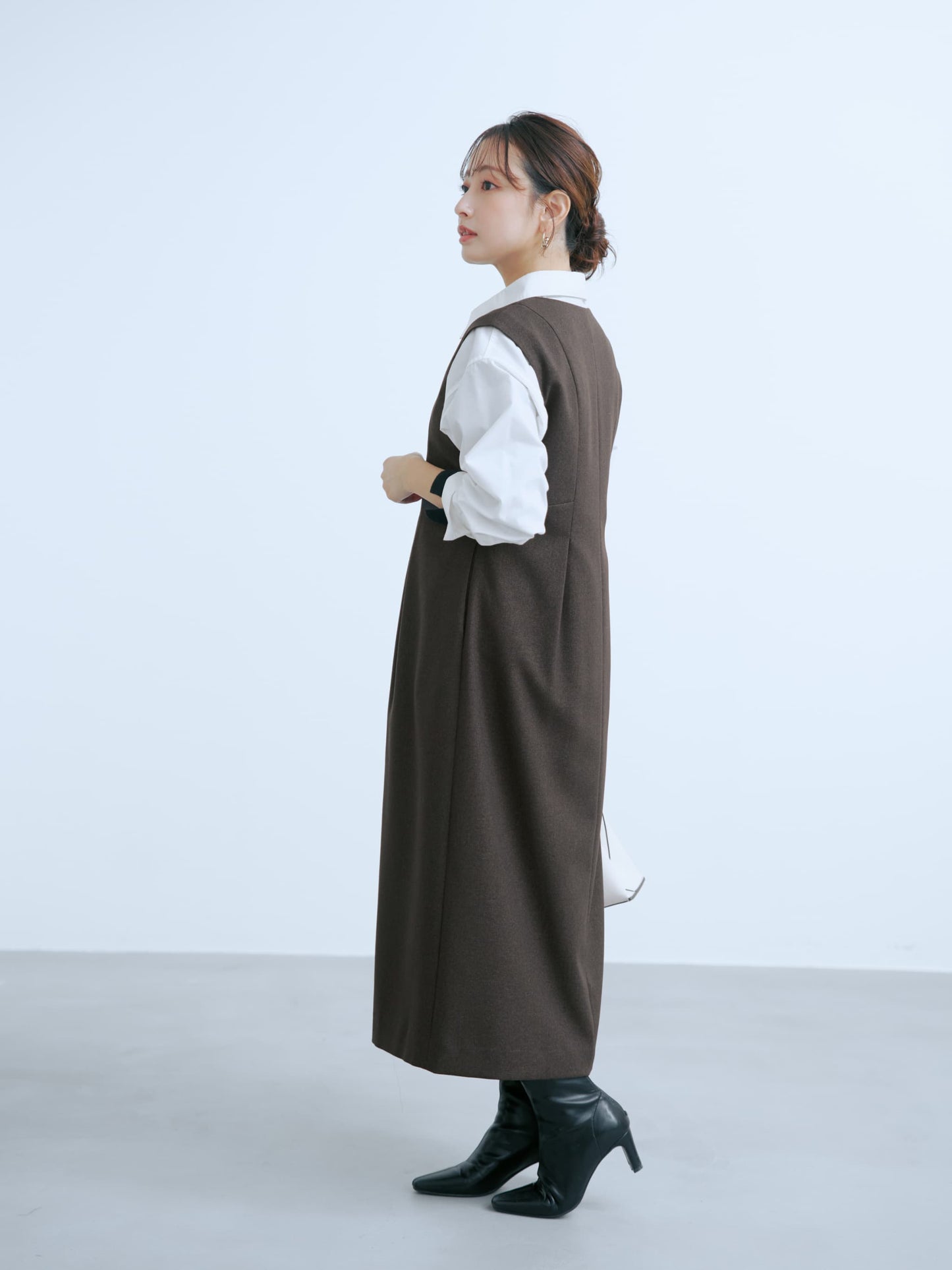 フロントボタンVネックジャンパースカート-short & regular　[通常]