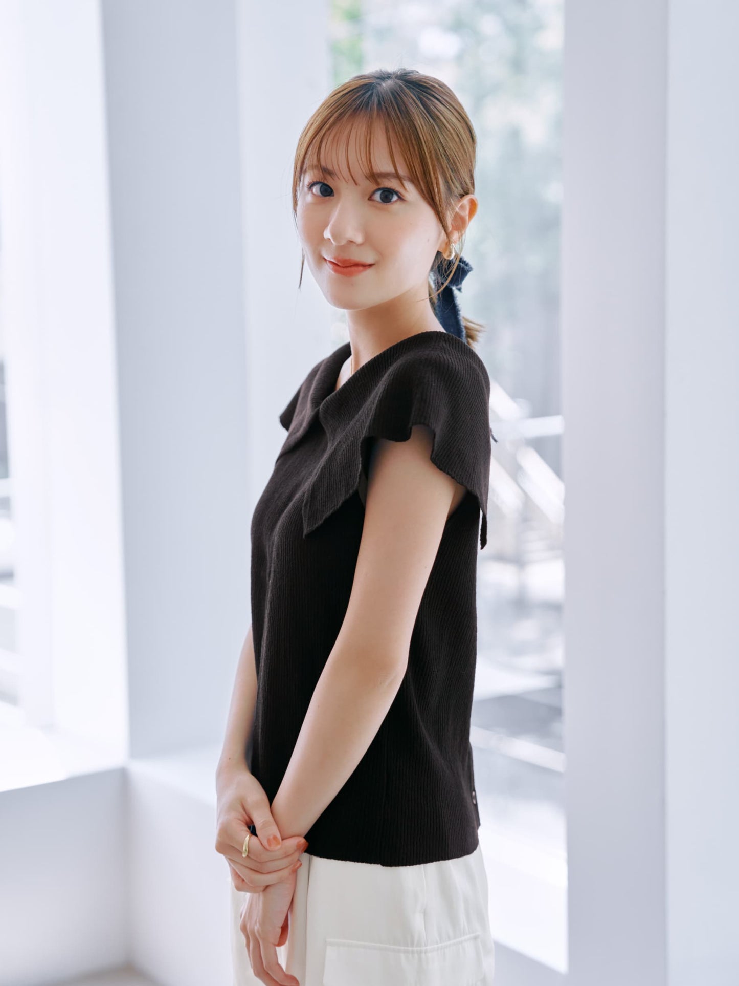 Vネックデザインカラーリブニット　[通常]