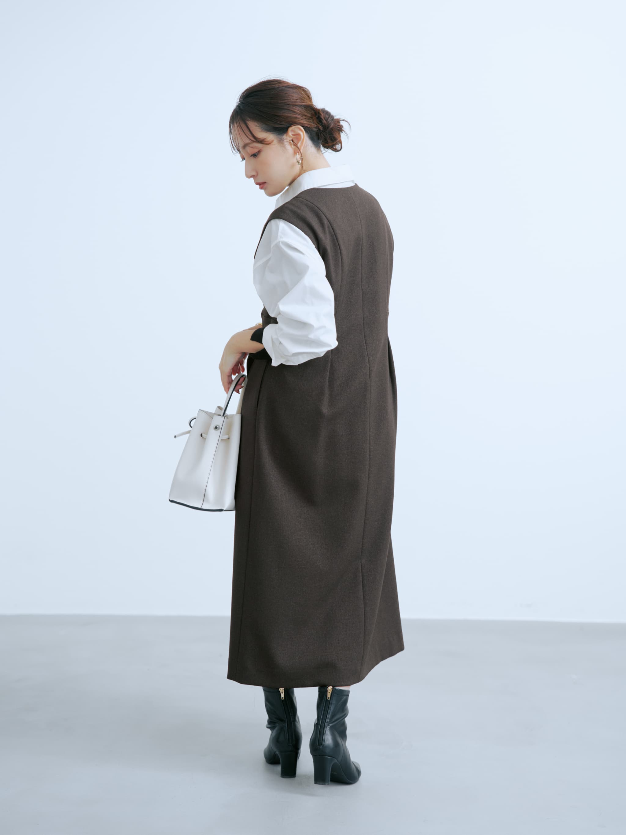 フロントボタンVネックジャンパースカート-short & regular | 小柄・低