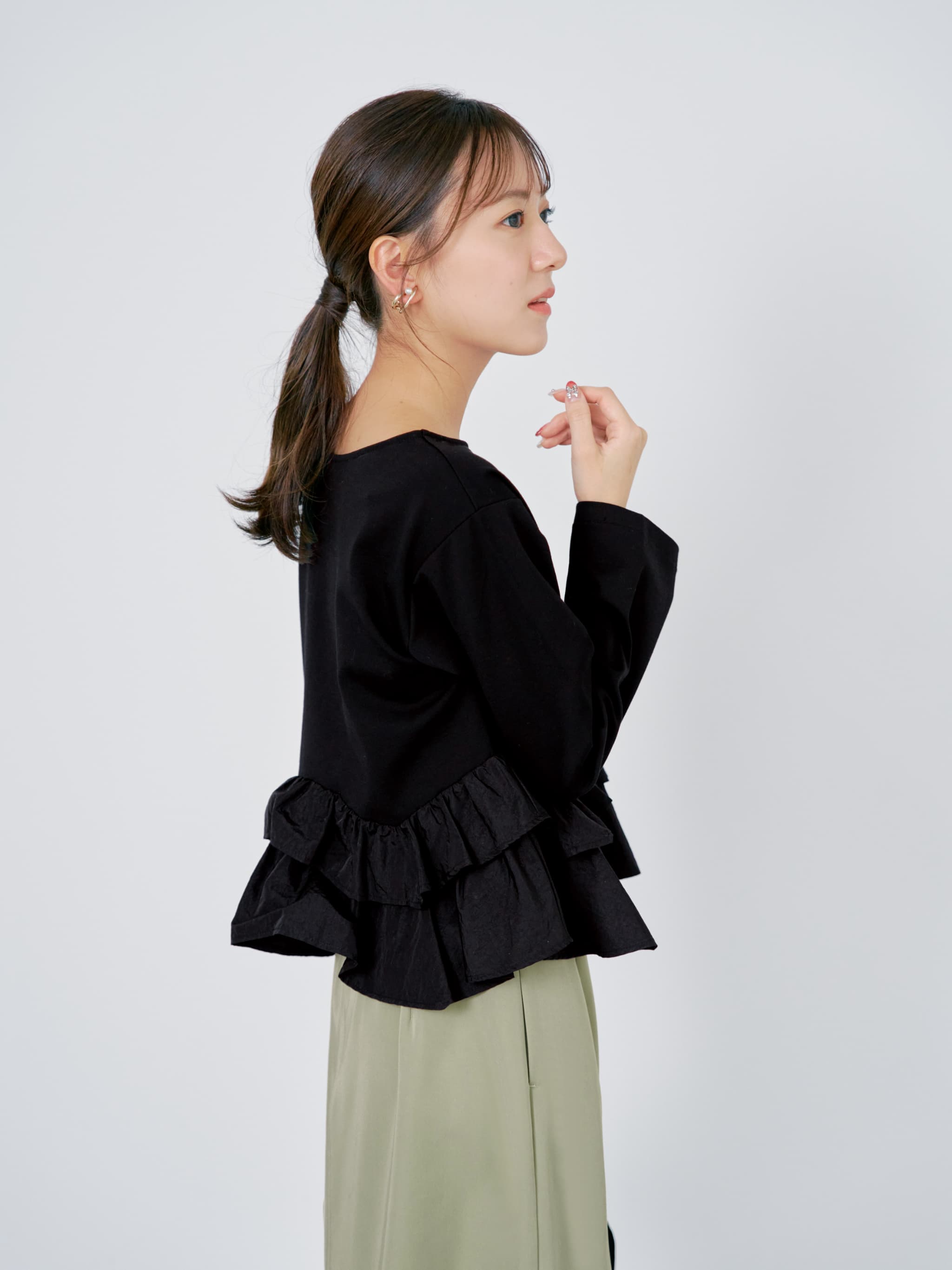 COHINA 2wayフリルペプラムトップス　ベージュ 2wayフリルペプラムトップス | 小柄・低身長女性向けファッション通販