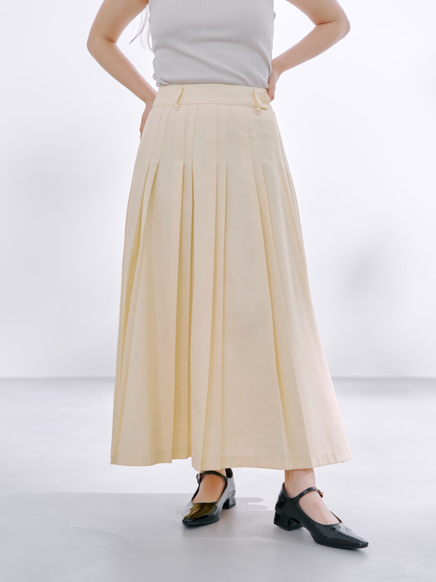 149cm | B:77 W:60 H:83 股下:68.5 | regular-XS着用