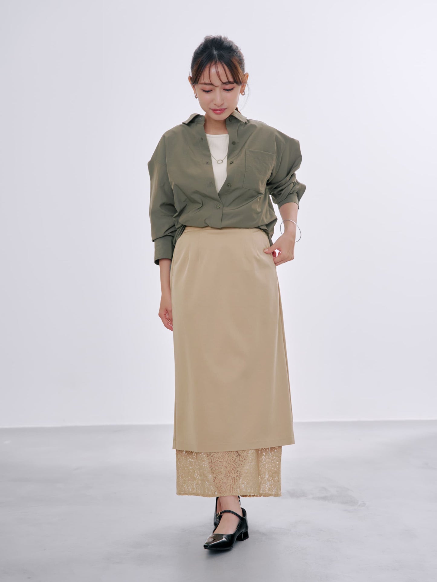 149cm | B:77 W:60 H:83 股下:68.5 | ワンサイズ着用