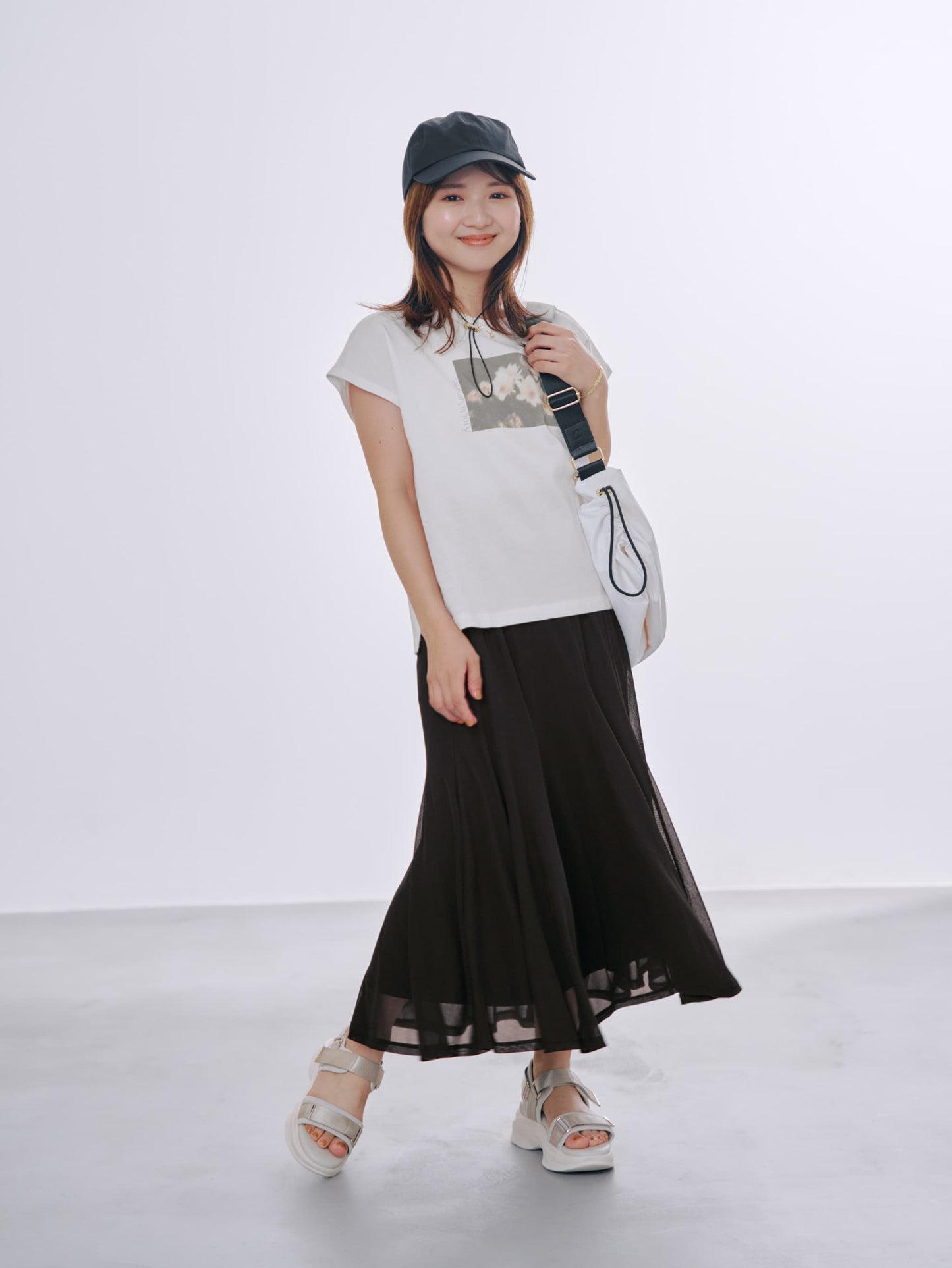 143cm | B:73 W:60 H:81 股下:65  | short着用