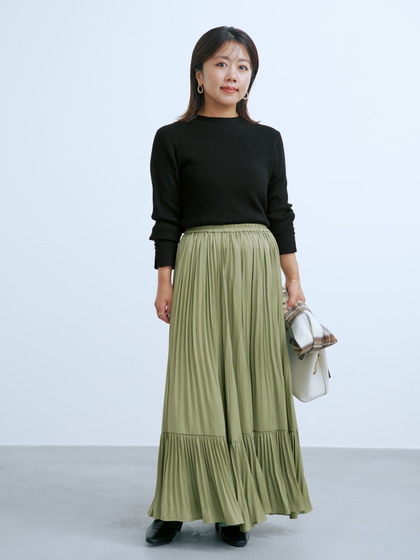 144cm | B:80 W:64 H:84 股下:62 | regular着用