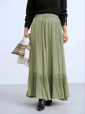 144cm | B:80 W:64 H:84 股下:62 | regular着用