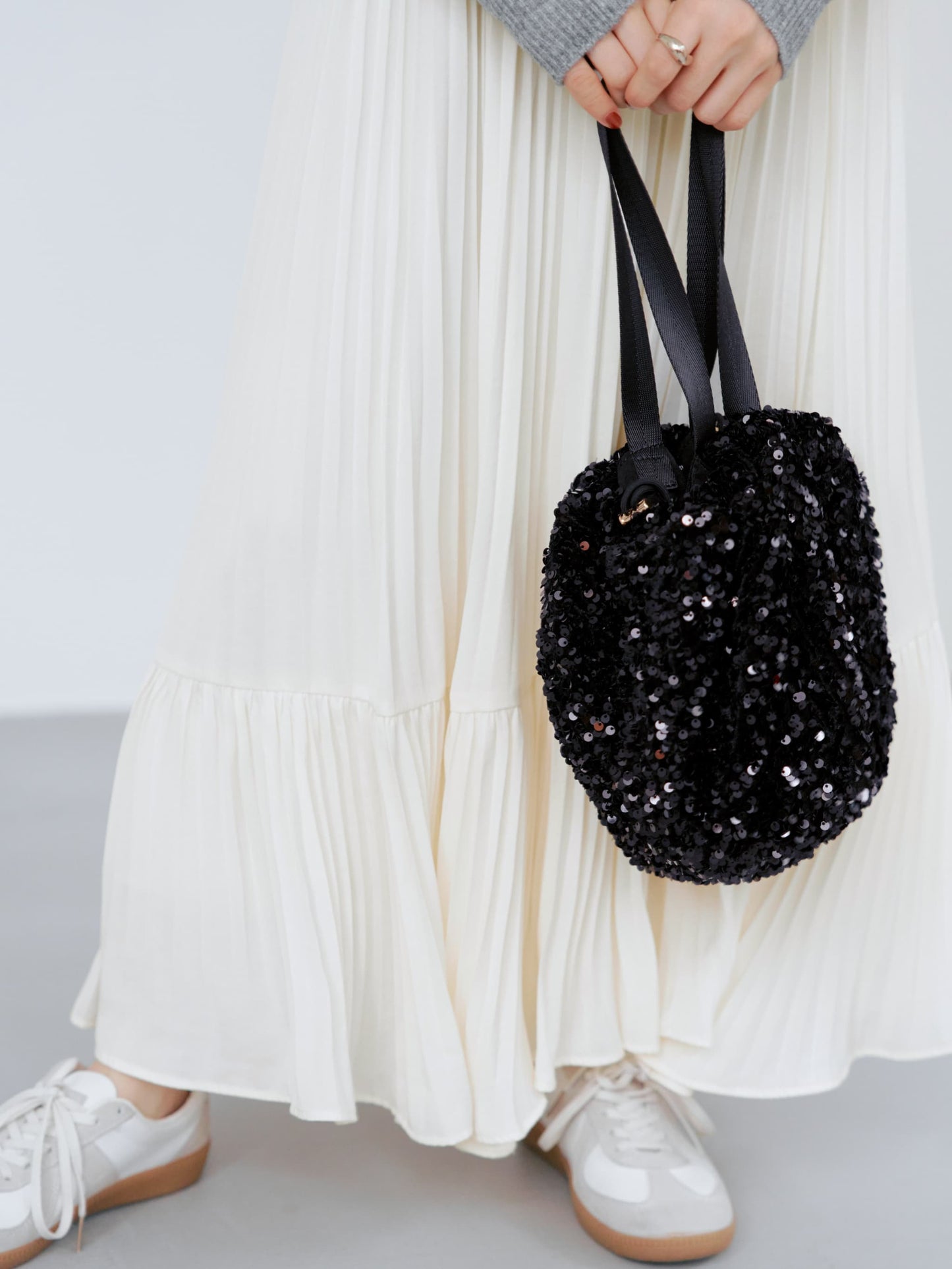 143cm | B:73 W:60 H:81 股下:65  | ワンサイズ着用