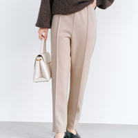 ライトベージュ