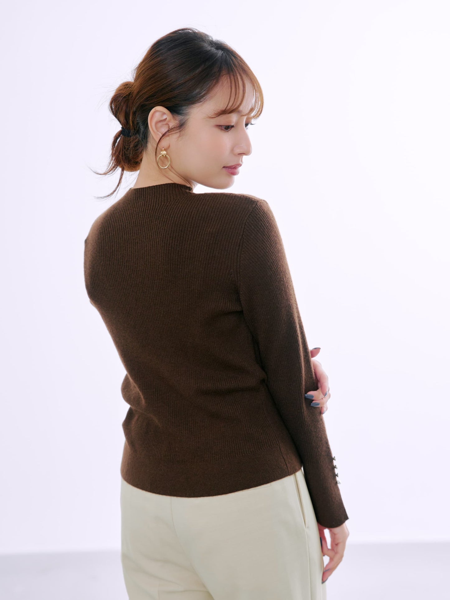 149cm | B:77 W:60 H:83 股下:68.5 | ワンサイズ着用