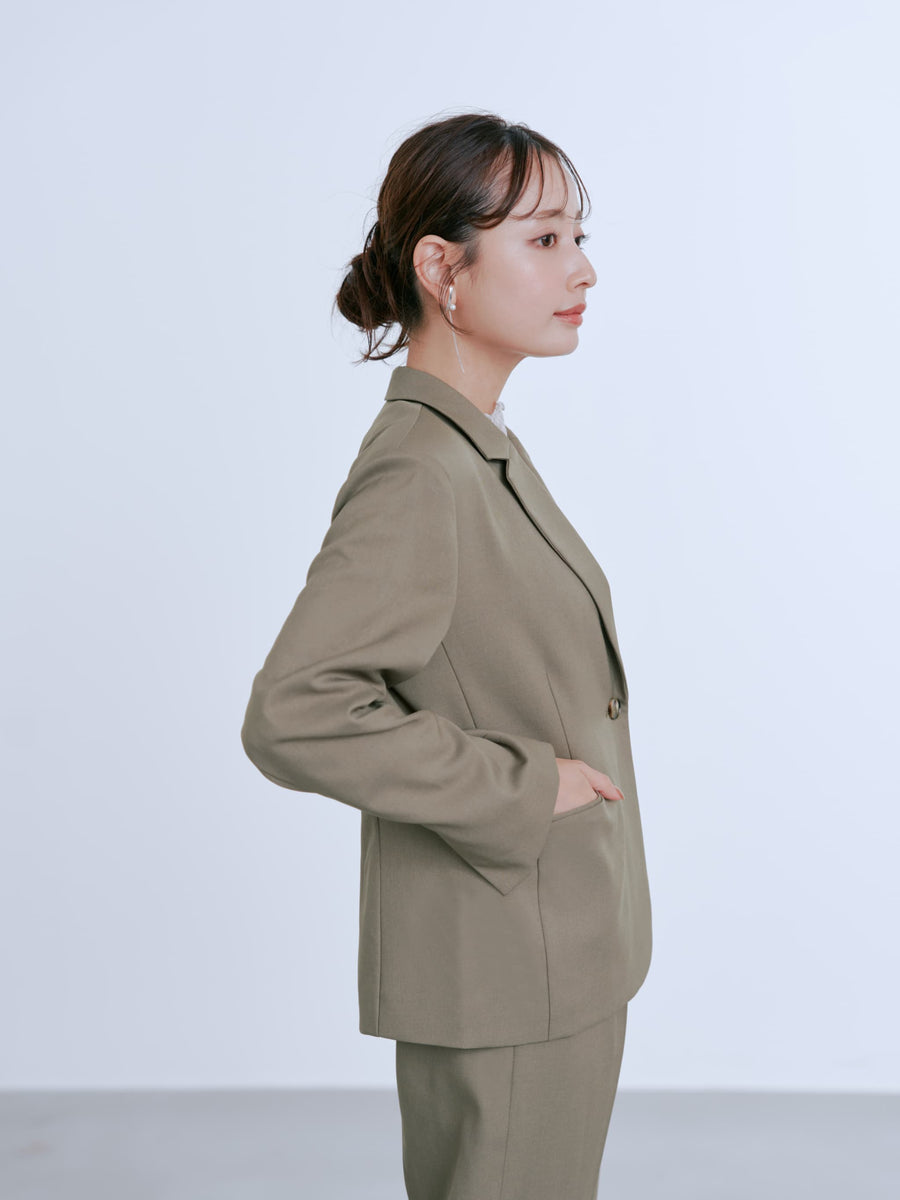 149cm | B:77 W:60 H:83 股下:68.5 | ワンサイズ着用