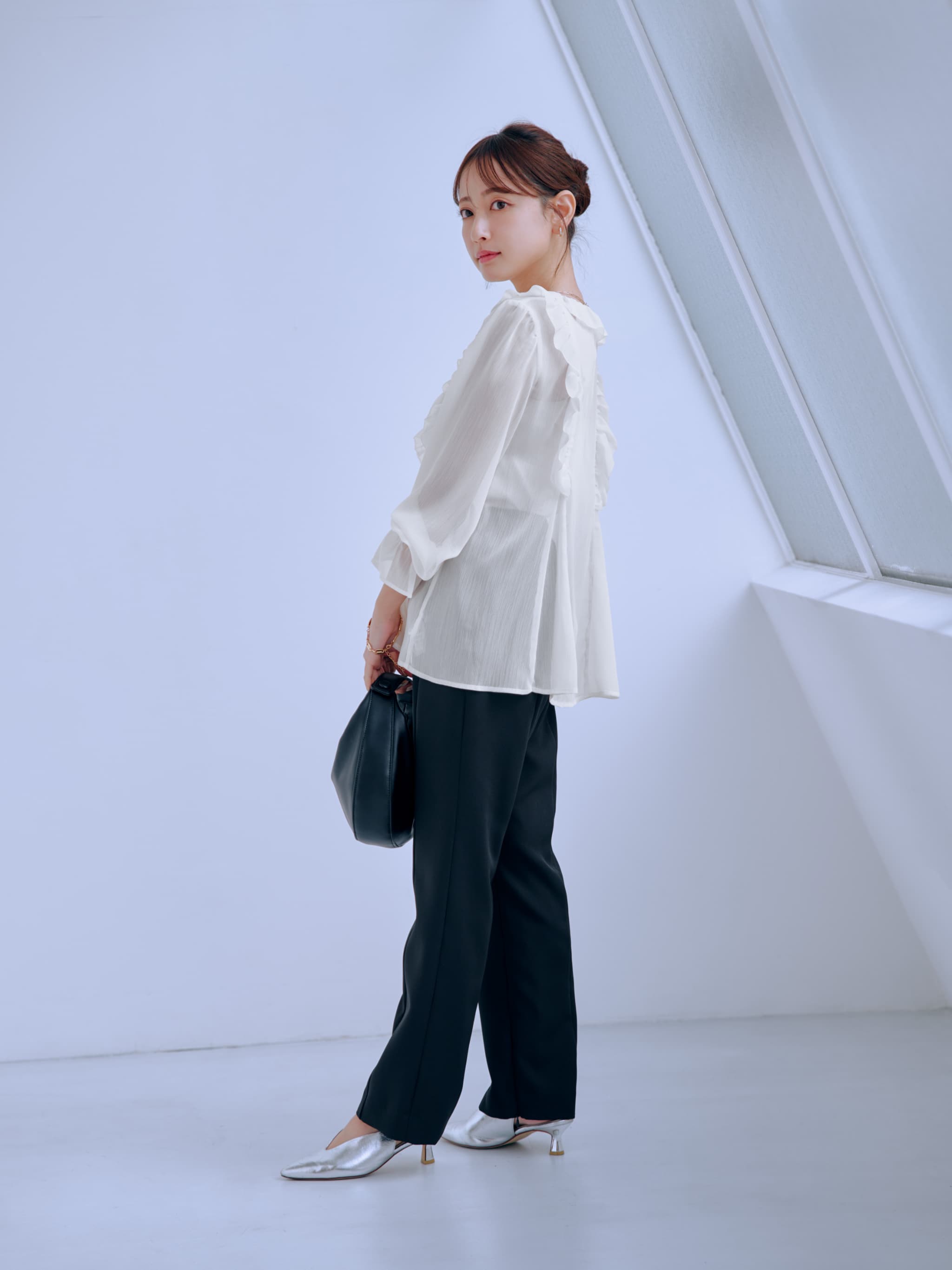 シアー楊柳ラッフルブラウス | 小柄・低身長女性向け