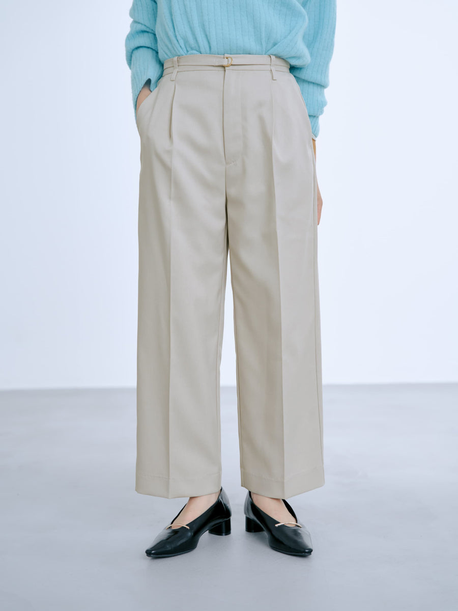 143cm | B:73 W:60 H:81 股下:65  | short-XS着用