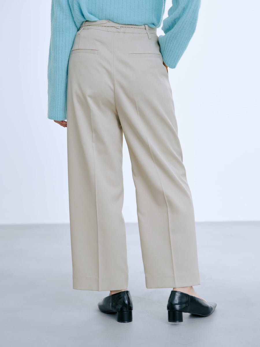 143cm | B:73 W:60 H:81 股下:65  | short-XS着用