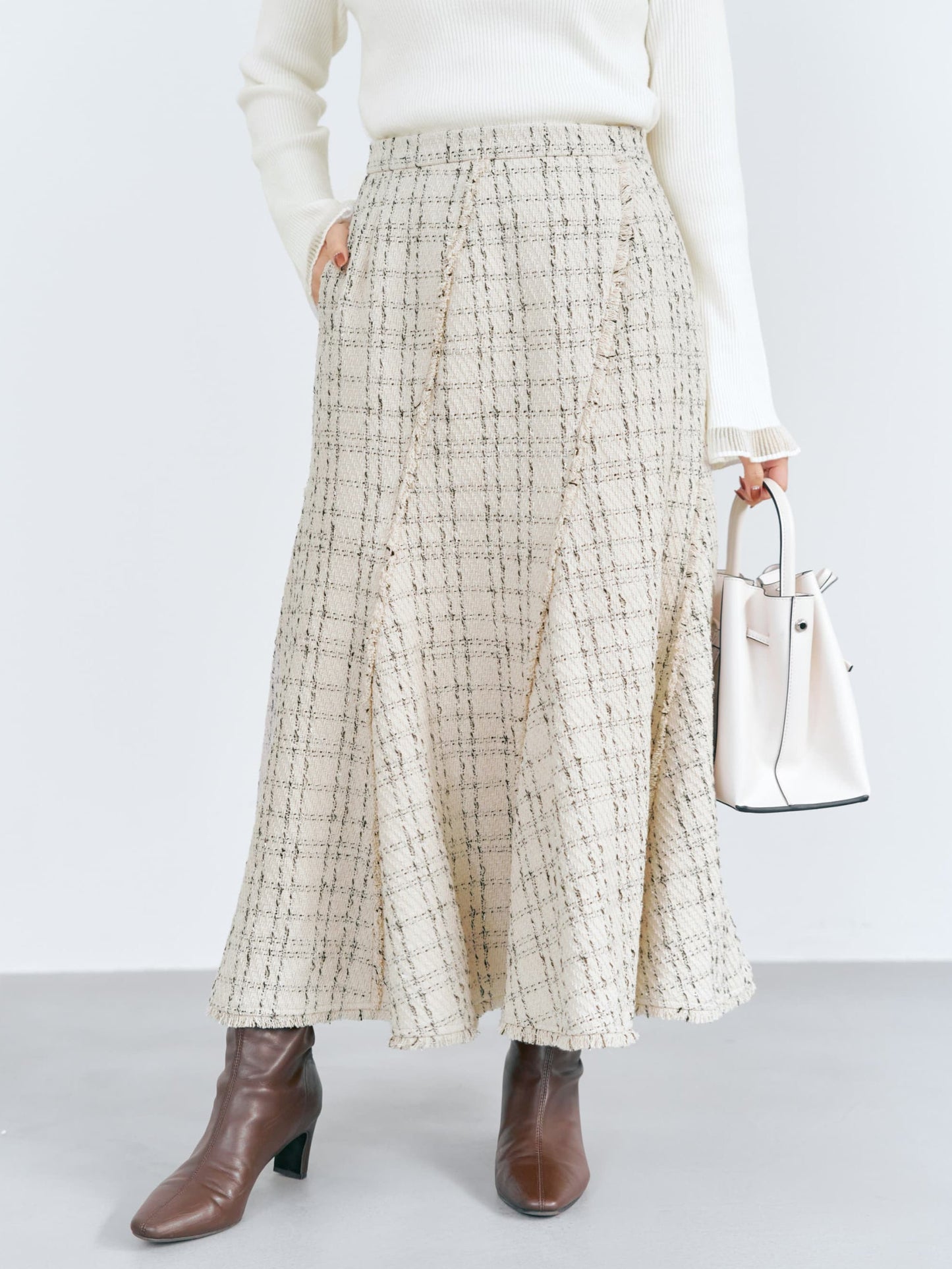 149cm | B:77 W:60 H:83 股下:68.5 | regular-XS着用