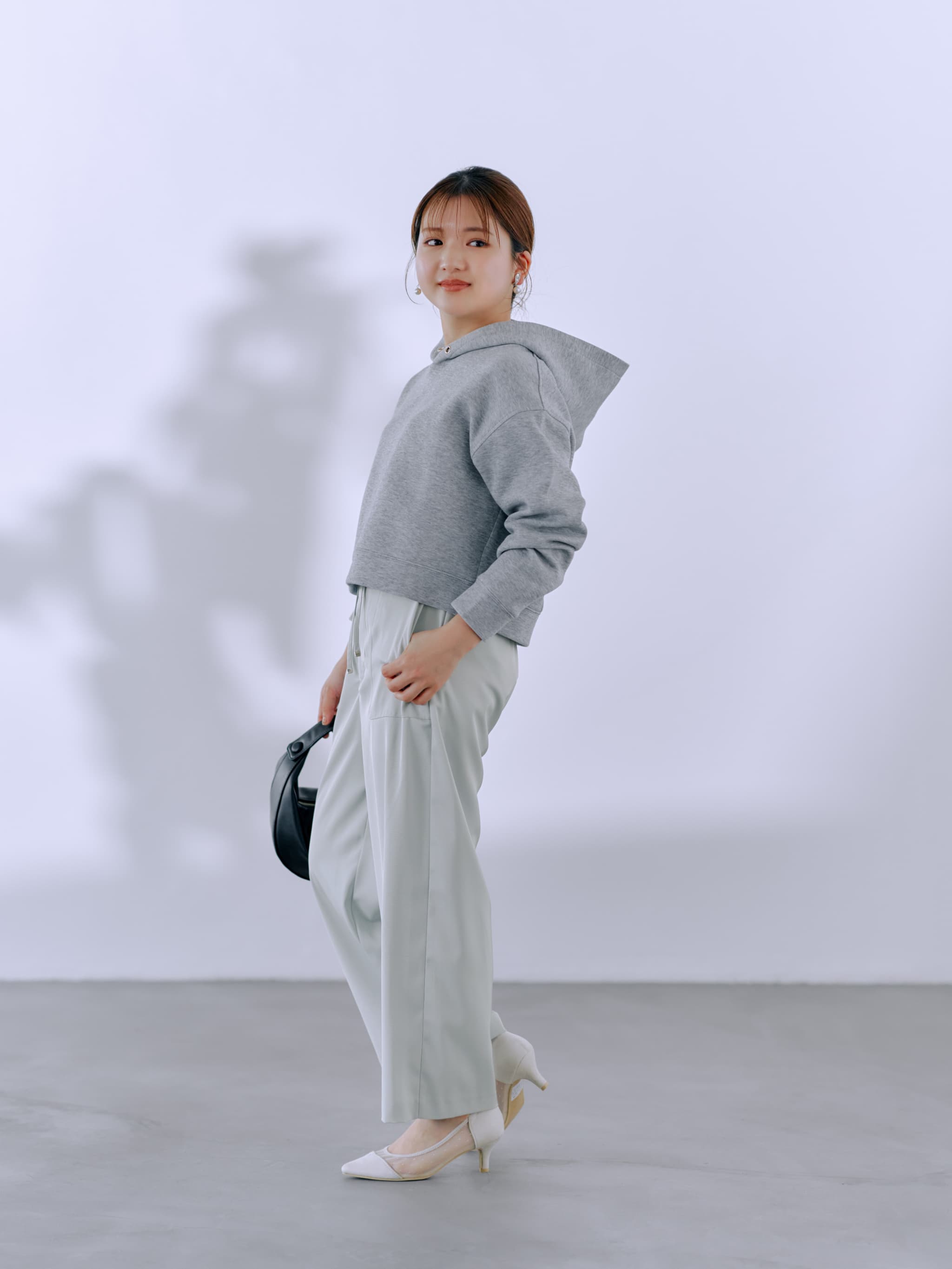 ダンボールニットショート丈フーディ | 小柄・低身長女性向け