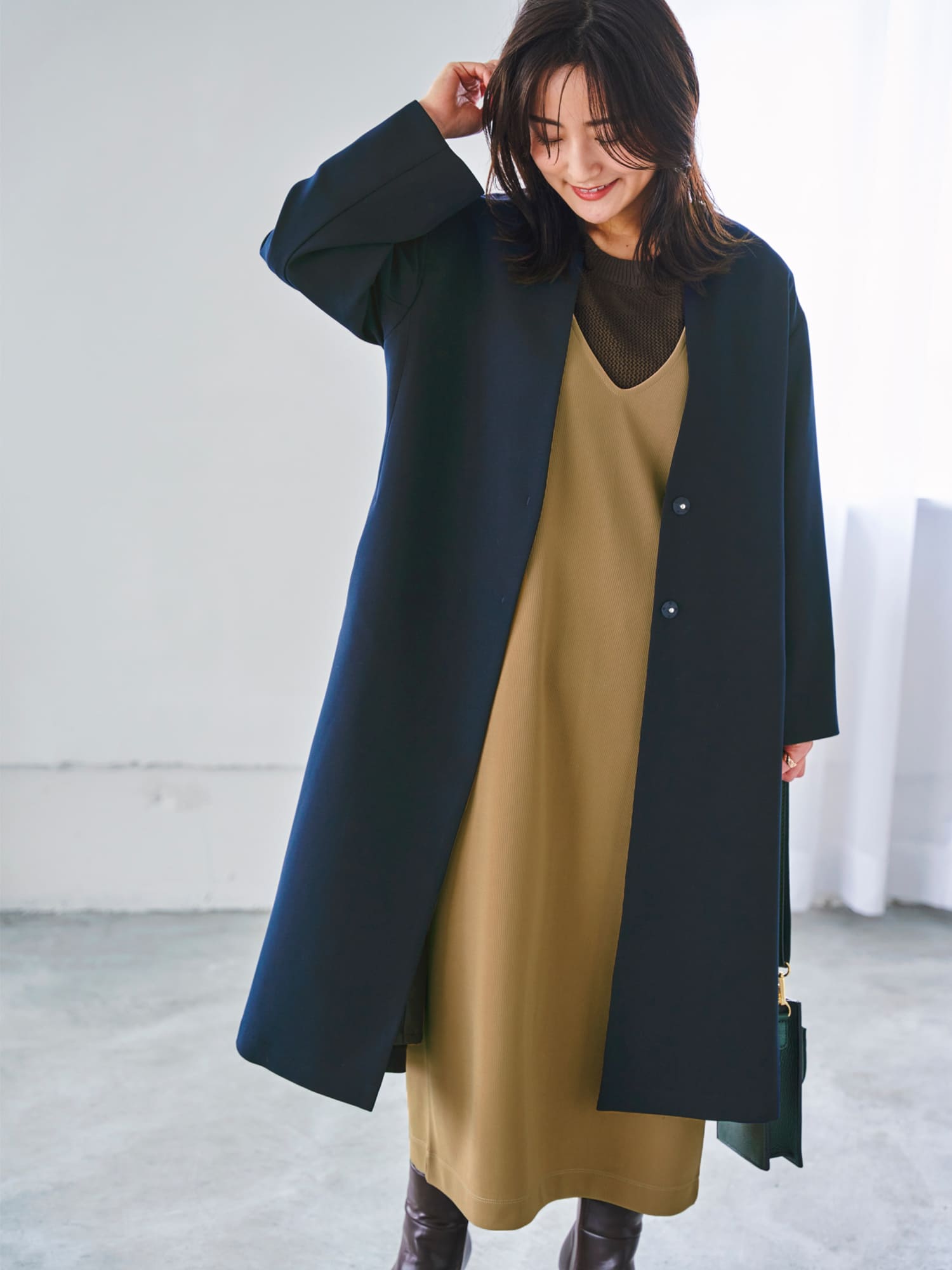キーネックバックタックコート| 小柄・低身長女性向けファッション キーネックバックタックコート| 小柄・低身長女性向けファッション