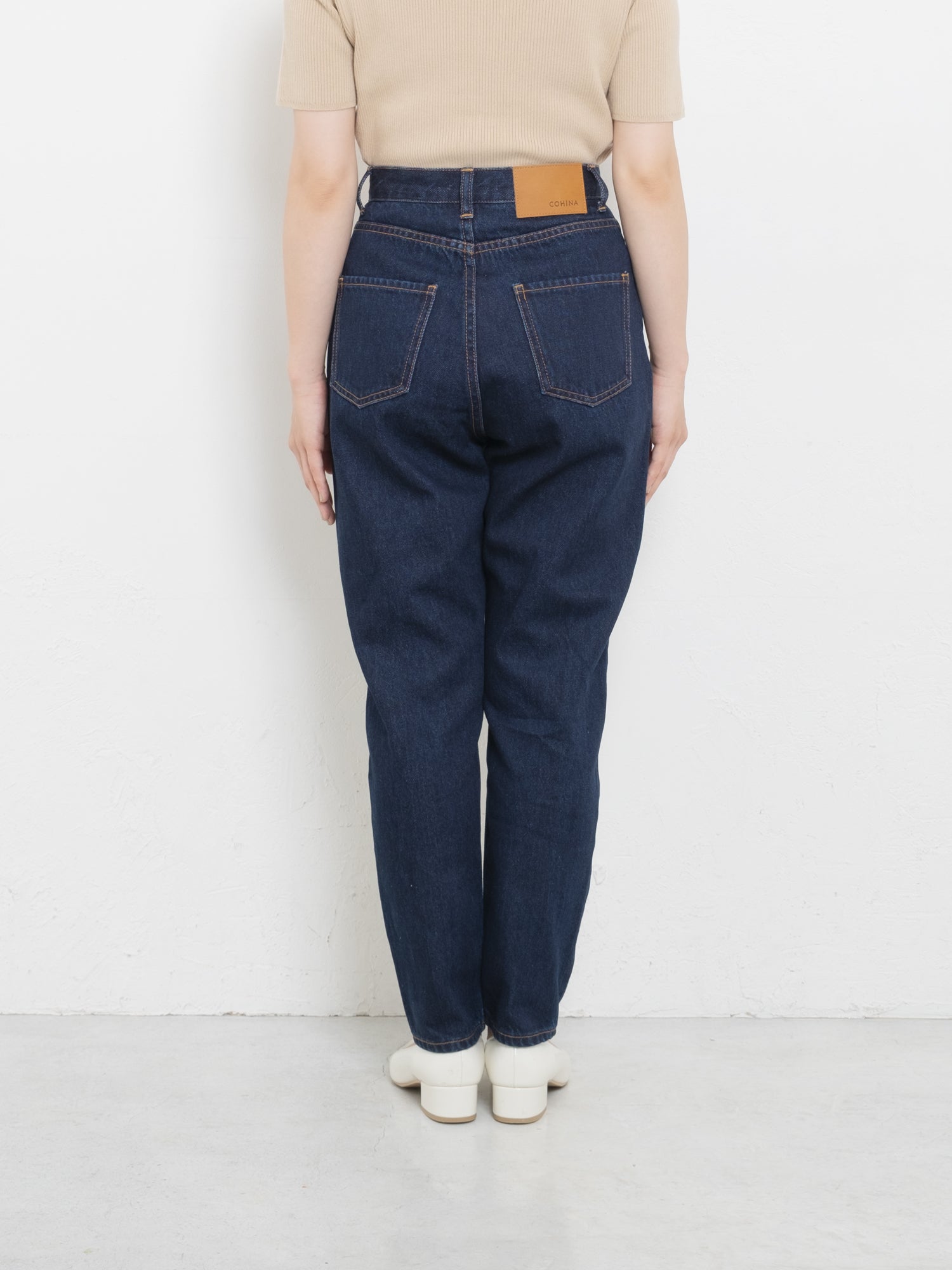 COHINA DENIM ハイウエストテーパード ｜ 小柄・低身長女性向け