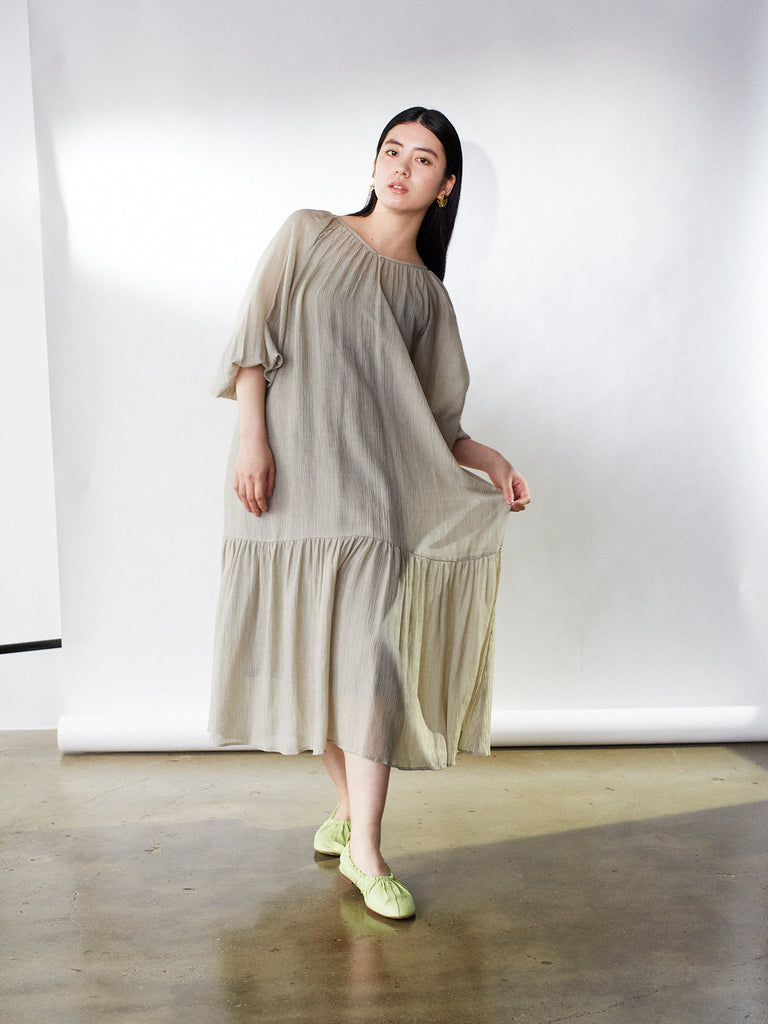 バックオープン楊柳ワンピース | 小柄・低身長女性向けファッション
