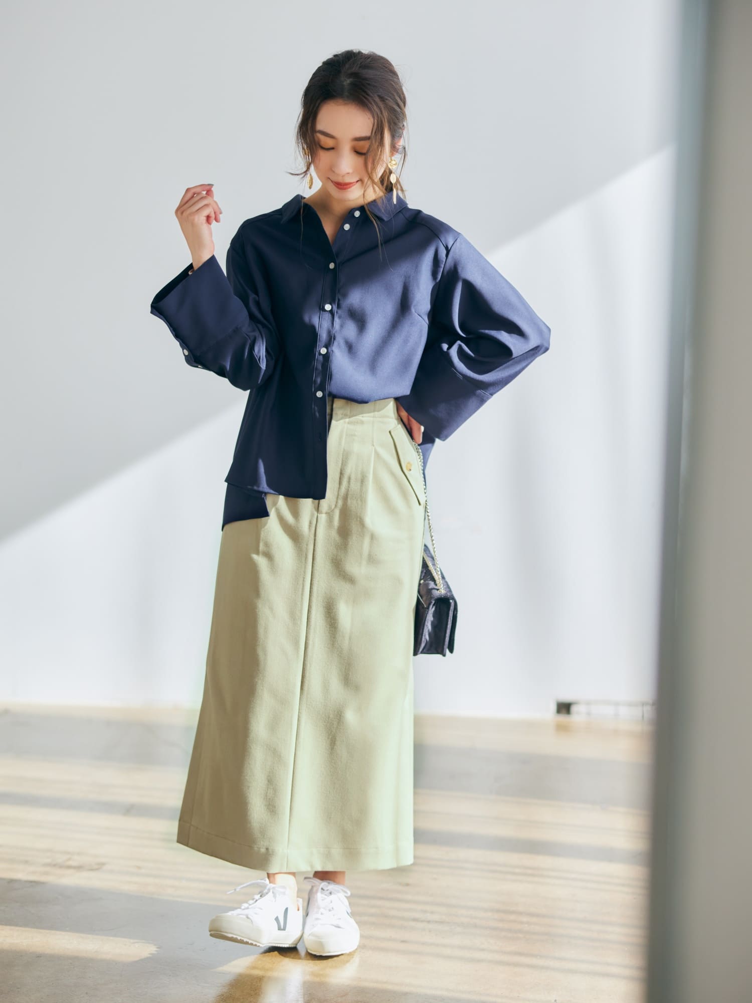 ワイドカフスバックタックシャツ | 小柄・低身長女性向け